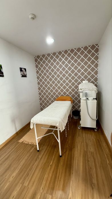 Gabinete em espaço de beleza