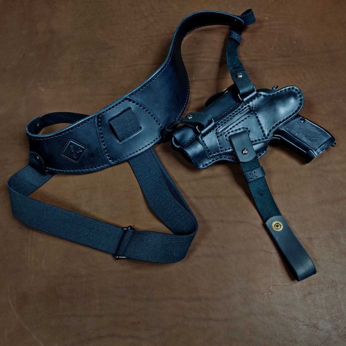 Шкіряна кобура для CZ 82, кобура на CZ 82, кобура із скобою, CZ-82, CZ-83, VZ, оперативна кобура для CZ 82 / 83