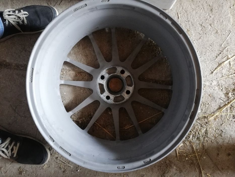 Felgi OZ Superleggera 4x108 18"