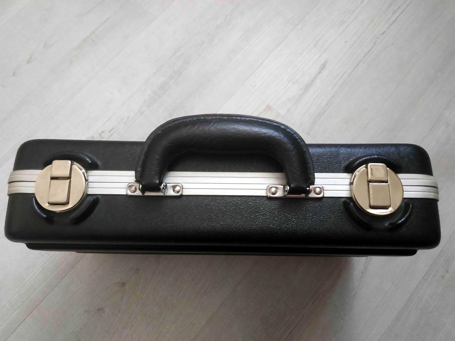 Walizka na 6 mikrofonów GATOR GM-6 - Case na mikrofony