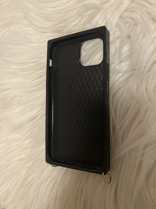 Чехол на айфон 11