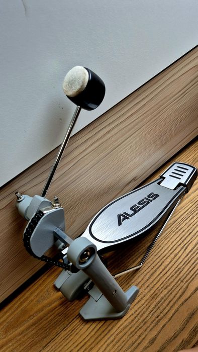 Stopa perkusyjna Alesis
