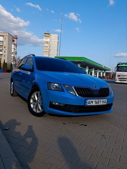 Skoda Octavia 2017 VIN TMBJJ7NE8J0104297 фото оголошення 8 з 22