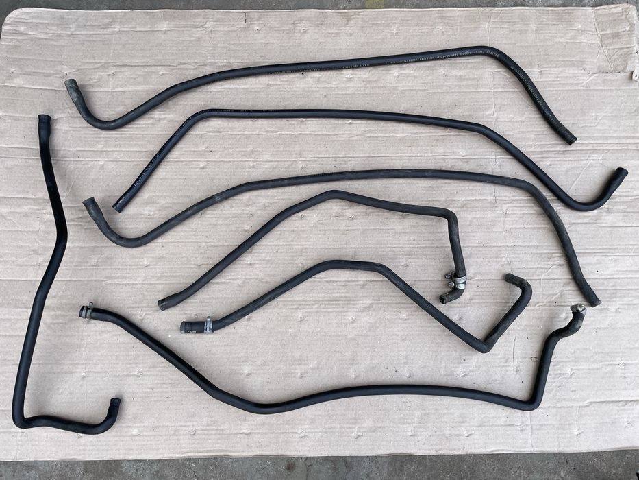 Патрубок шланги трубки тройник на VITO-VIANO W639