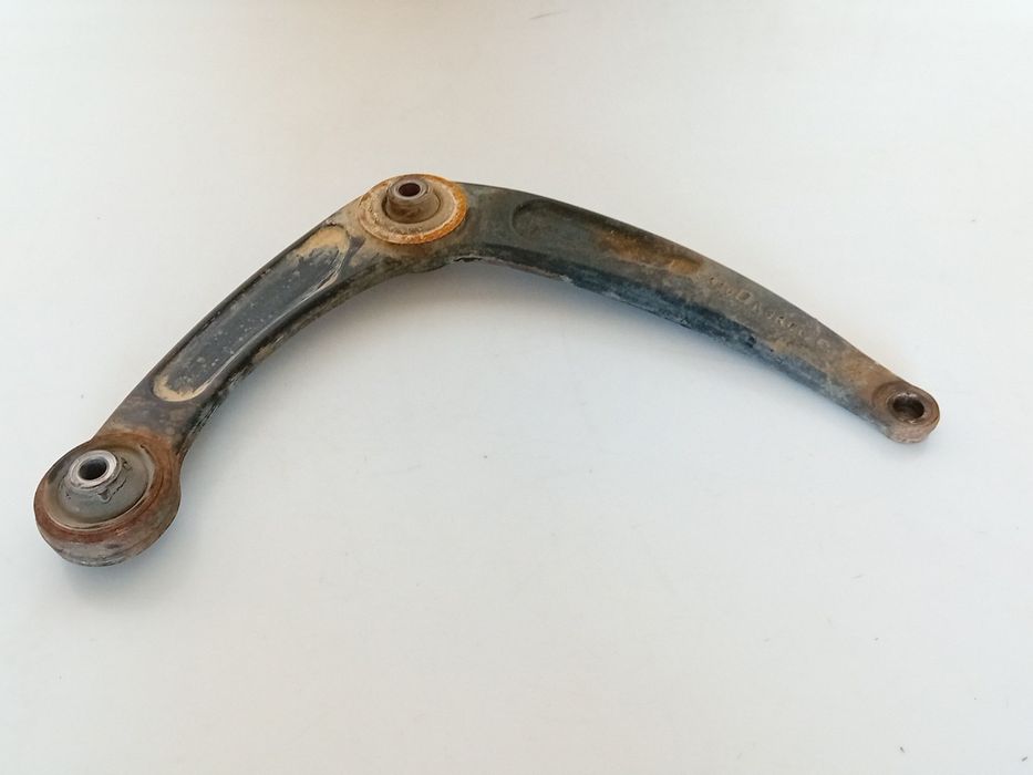 Braço de suspensão frente direito PEUGEOT 307 Break (3E)