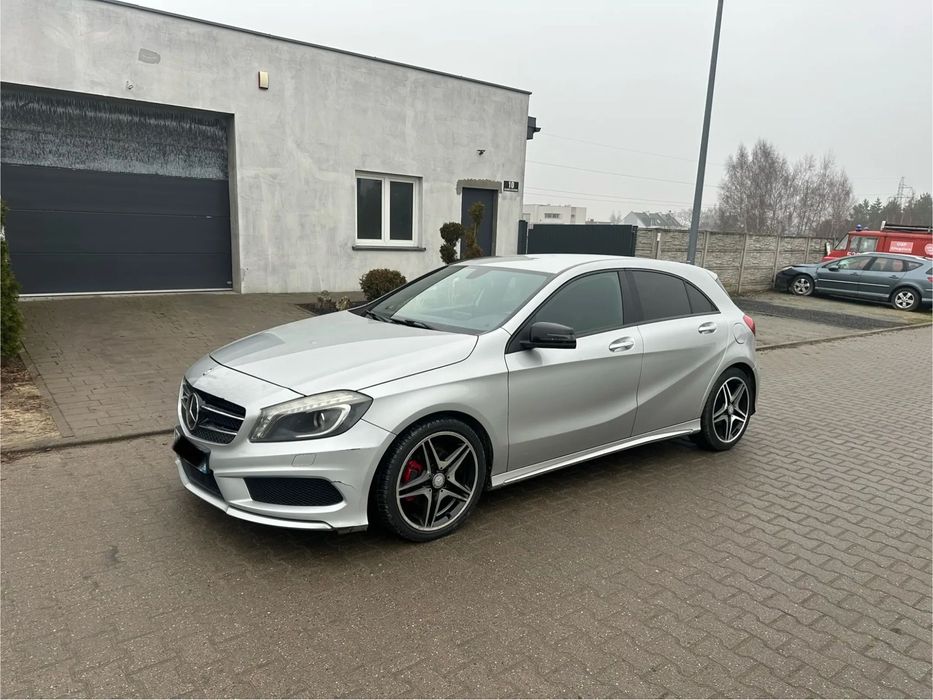 Mercedes-Benz Klasa A AMG, Tempomat, Xenon, Alu 18", Hak, Alcantara