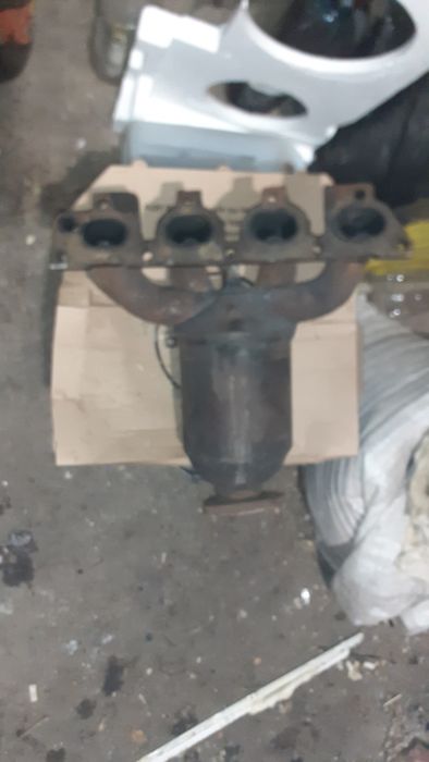 Колектор каталізатор