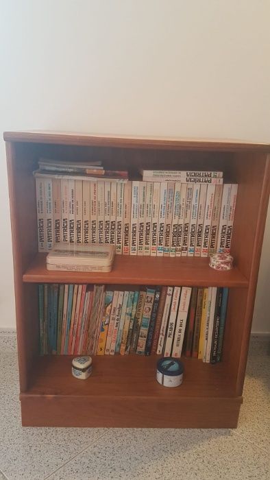 Móveis de quarto, sala ou escritório