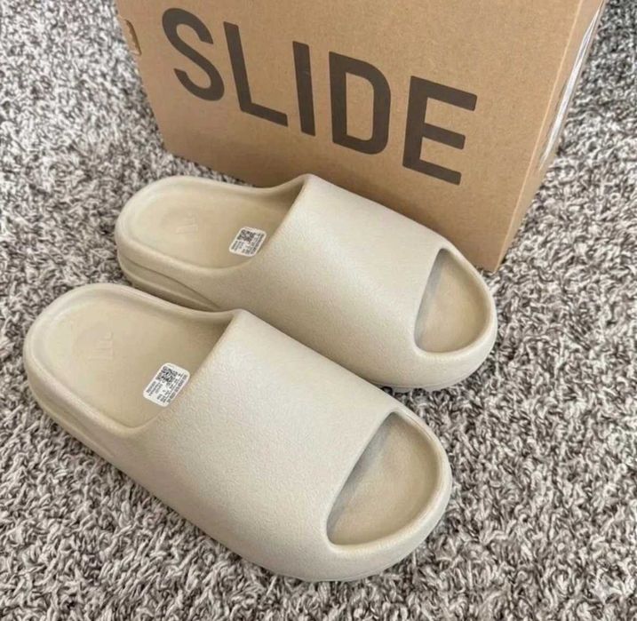 Adidas Yeezy Slide Bone r.40