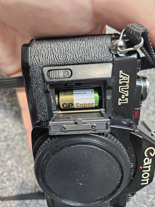 Canon AV-1 - body