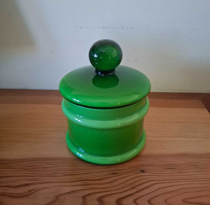 Pote / Caixa de Vidro Verde e Caixa / Bomboneira de Vidro Opalino