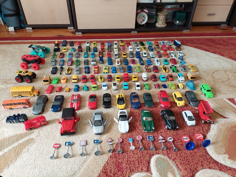 33szt. Autka Welly i inne