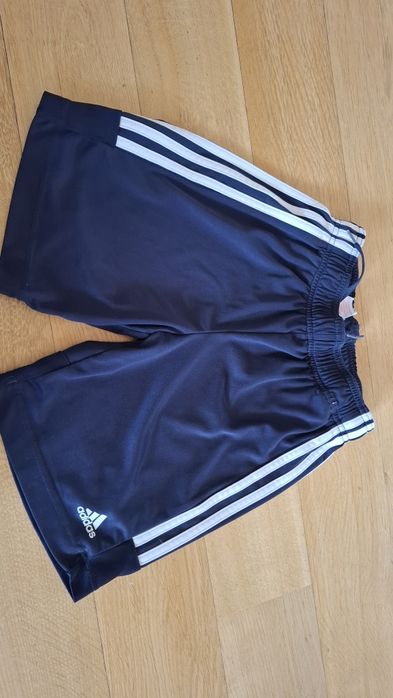 Chłopięce spodenki Adidas