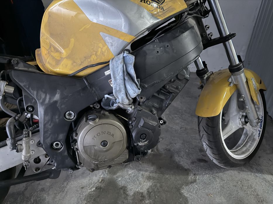 Honda CBR 1100 XX peças