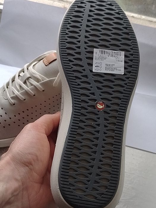 Жіночі кросівки-мокасини Clarks