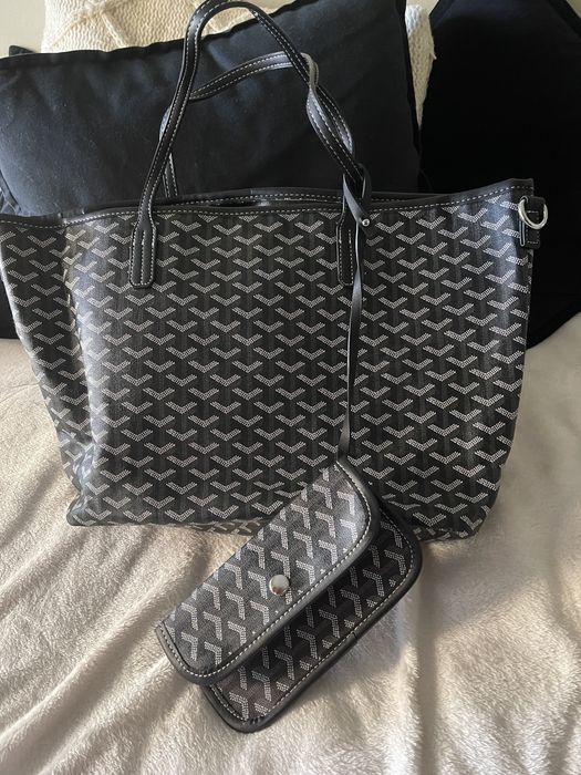 mala tote preta e branca