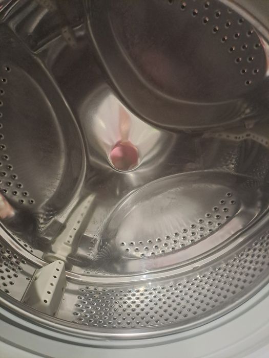 Пральна машина indesit