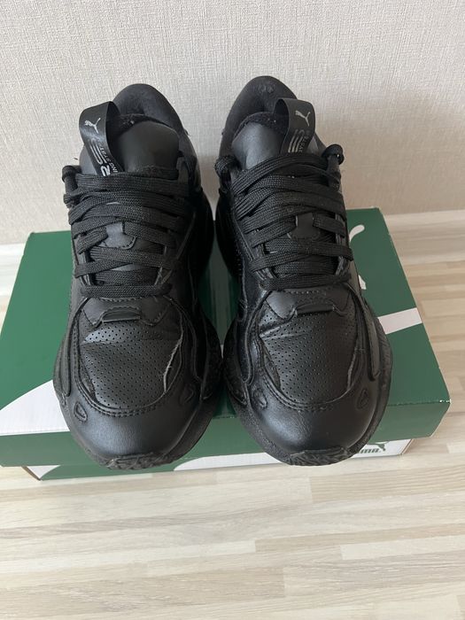 Кросівки 37 розмір Puma RS-Z LTH