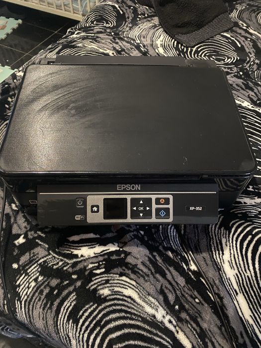 Vendo impressora epson praticamente nova