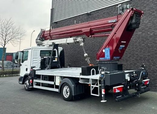 Żuraw MOBLINY samojezdny dekarski DŹWIG budowlany BÖCKER AK 37/4000