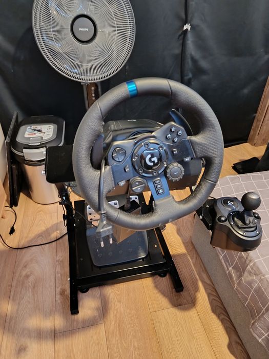 Logitech G923 (PS5 / PS4 / PC) + Shifter + Stojak Wheel Stand Pro - STAN NOWY!