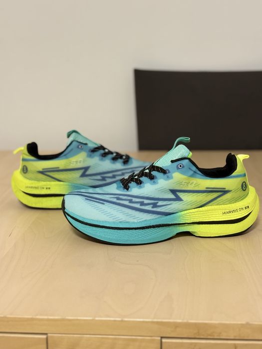 Tênis Esportivo Unissex com Placa de Carbono Super confortável