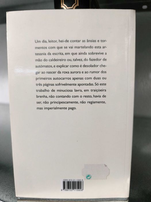 Fantasia para Dois Coronéis e uma Piscina — Mário de Carvalho