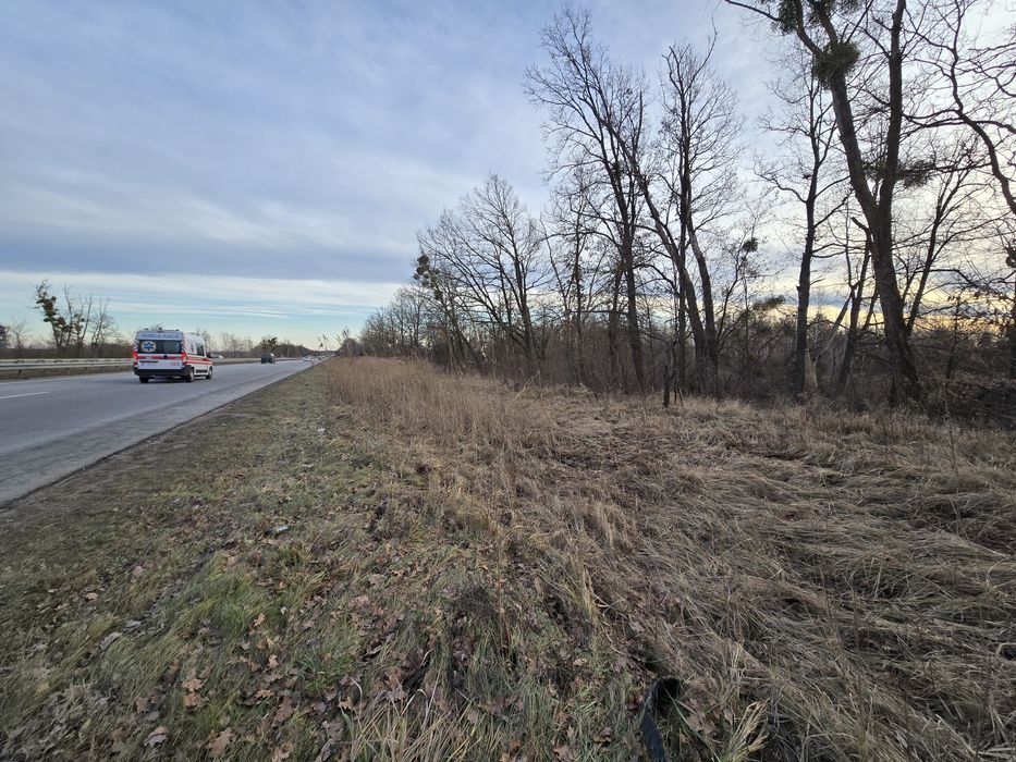 Продаж фасадної ділянки Київ-Чоп, 25км від Житомира(26147529)