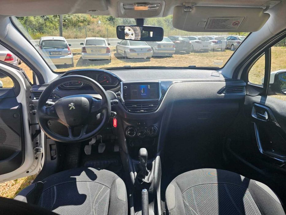 Peugeot 208 ano 2013