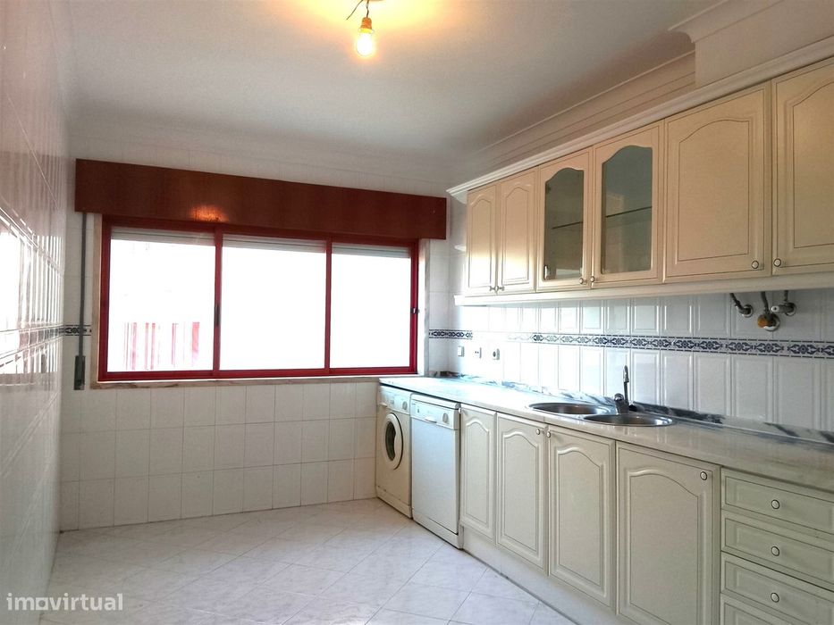 Apartamento T2 Venda em Algueirão-Mem Martins,Sintra