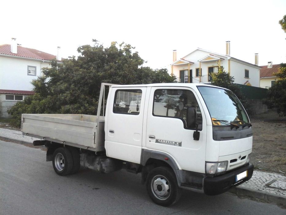 Nissan Cabstar 3.0 Cabine dupla 190000 Km em muito bom estado