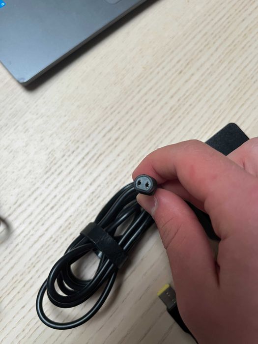 Carregador Universal para Portátil (Várias Pontas)