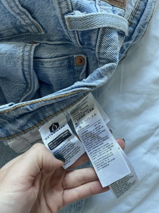Damskie jeansy Levis 501