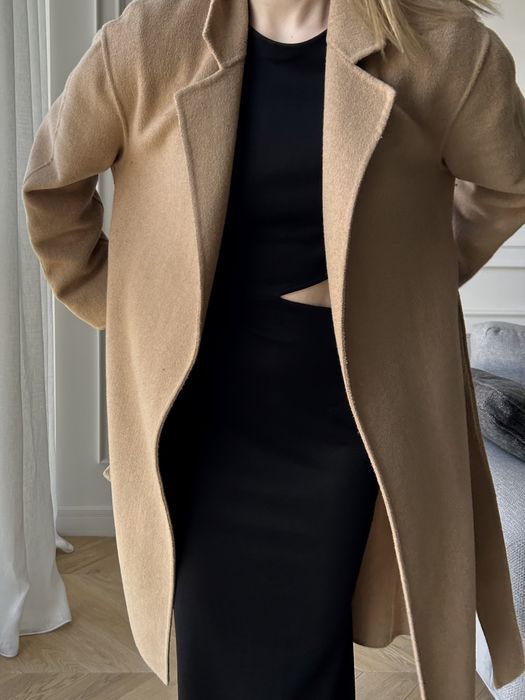 Пальто осіннє Mango