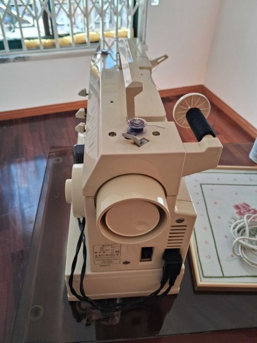 Máquina de costura Singer