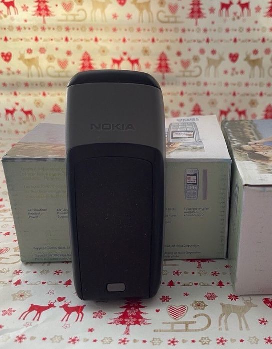Кнопковий мобільний телефон Nokia 1600