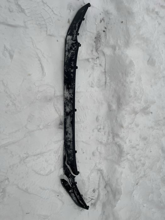 Верхня накладка заднього бампера Hyundai Kona Electric 2020 дорест