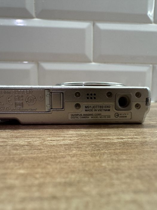 Продам цифровий фотоаппарат OLIMPUS FE-340