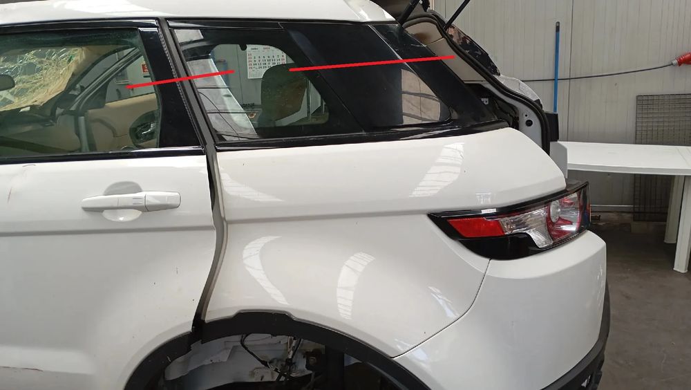 Painel trás esquerdo LAND ROVER Range Rover Evoque (L538)