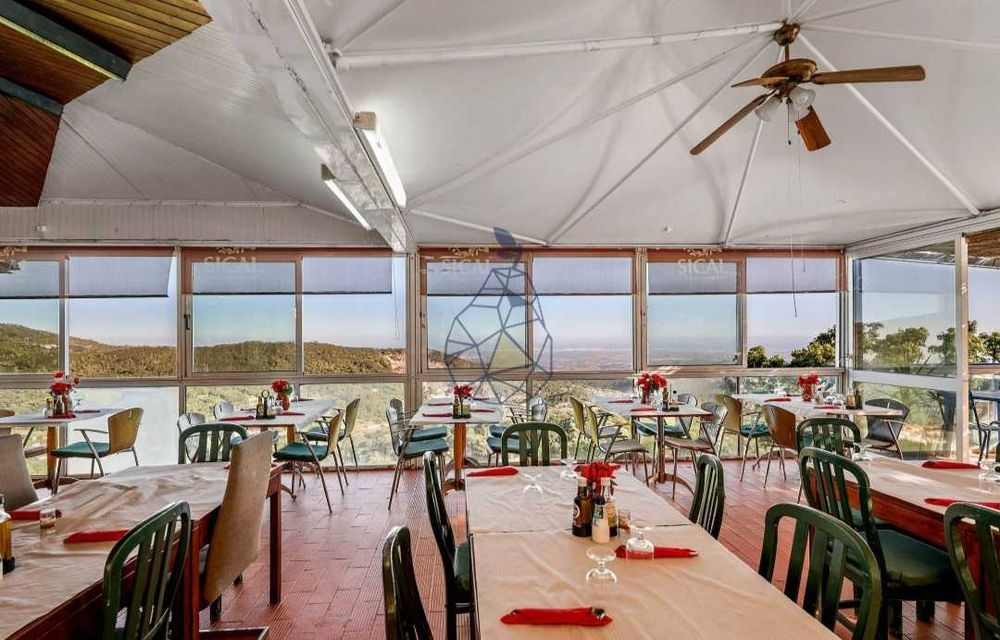 Fully Furnished Restaurant for sale Monchique Algarve Residencial Commercial business property