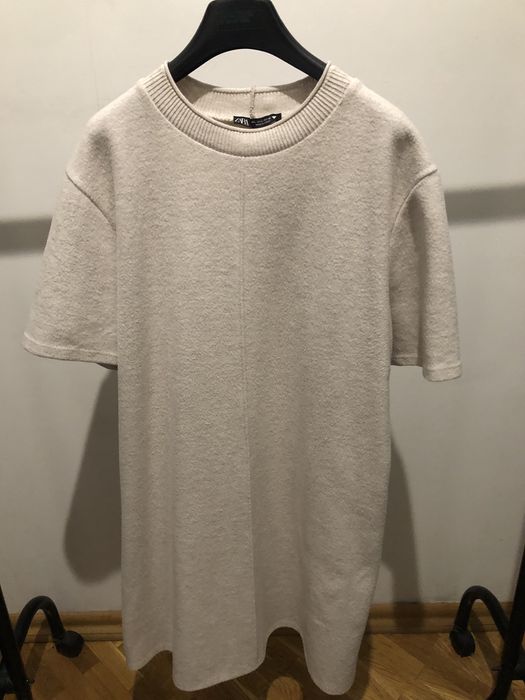 Сукня zara тепла розмір 14 молочного кольору з коротким рукавом