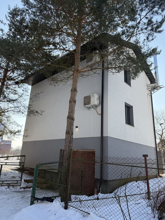 Будинок з ремонтом і меблями