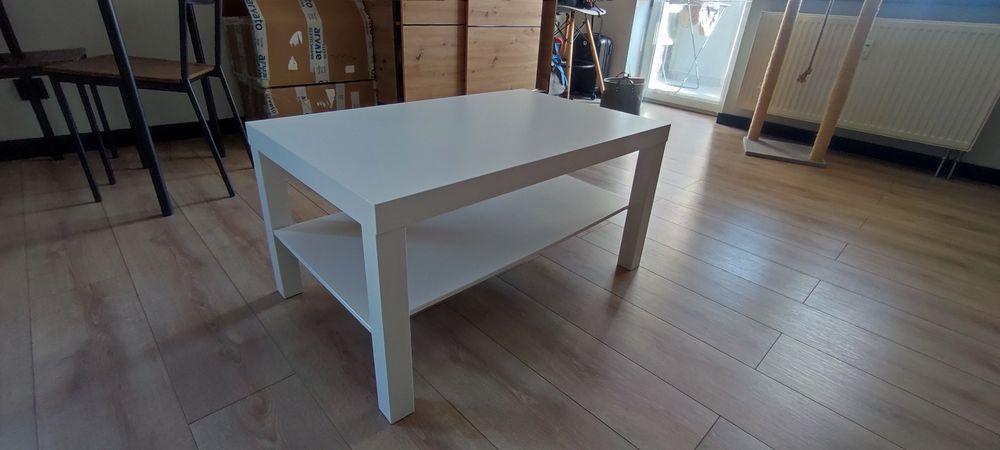 Stolik kawowy z półką Ikea biały