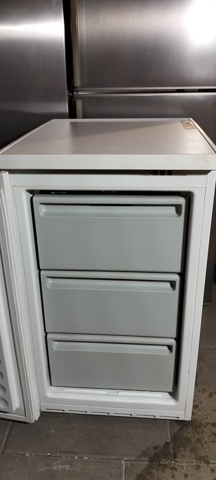 Sprzedam zamrażarkę Bosch