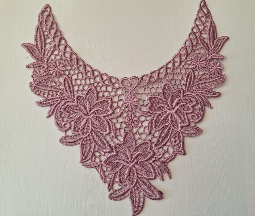 Lace Appliqués514912214372864001