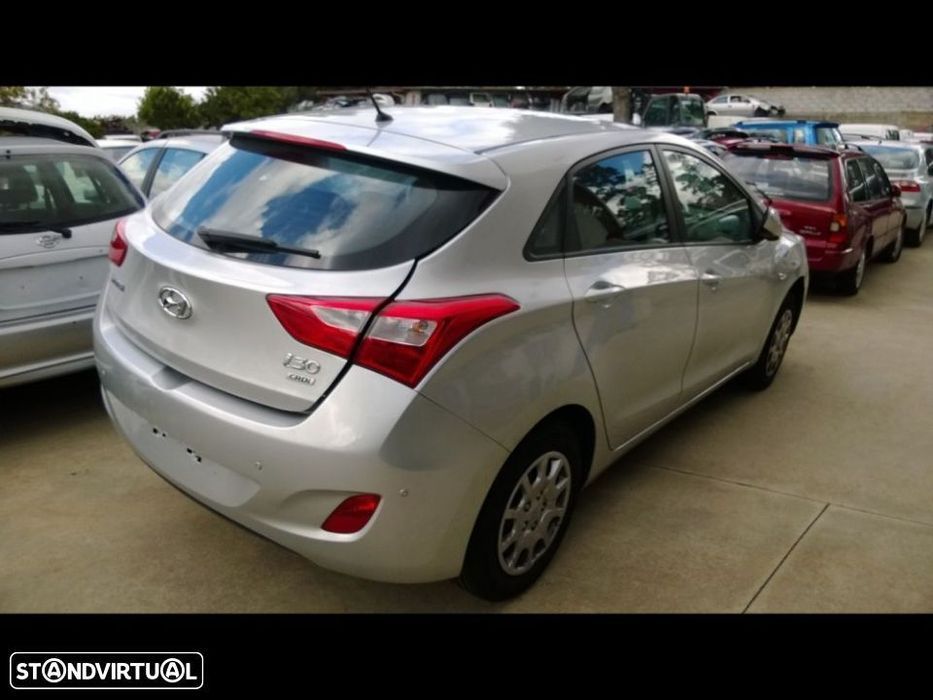 Traseira / Frente /Interior Hyundai I30 2013