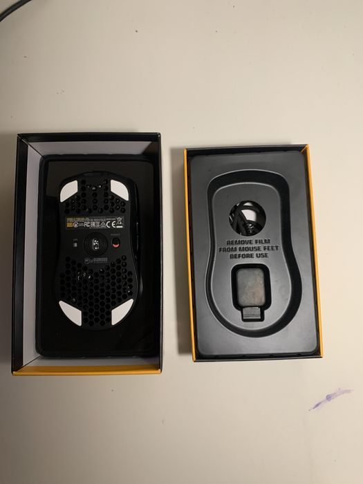 Mouse glorious model O TOTALMENTE NOVO AINDA NA CAIXA