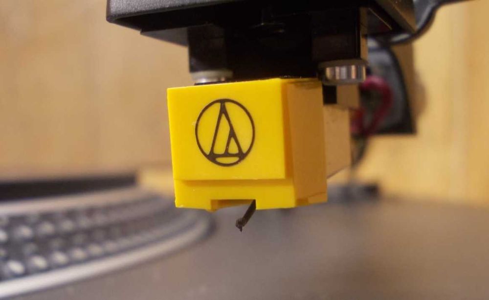 вініловий пргравач Technics SL-1710