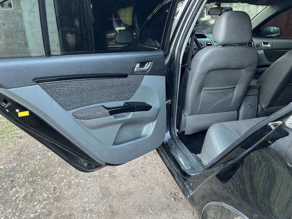 Gelly Emgrand  ЕC7 1.8 газ/бензин