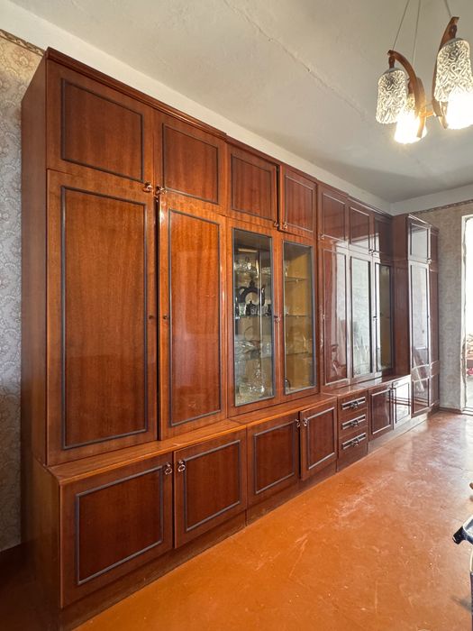 Стінка деревʼяна